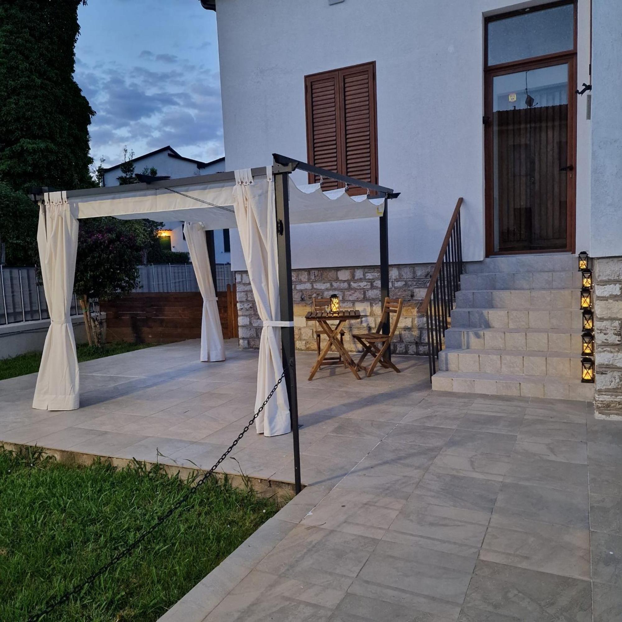 Appartamento Cinzia'S House Of Mirrors Pisa Esterno foto