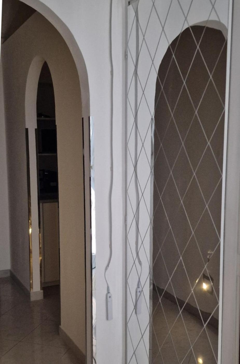 Appartamento Cinzia'S House Of Mirrors Pisa Esterno foto